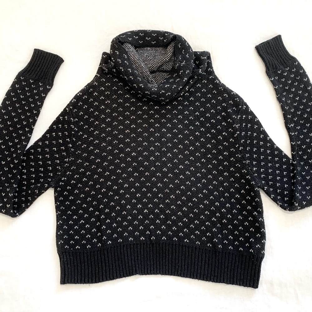 BDG Sweater Crop Turtleneck Black with White Dots Size S-P
